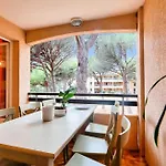 Apartment 2 Pieces Au Coeur Des Golfs De Raphael *