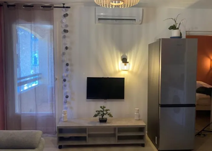 2 Pieces Au Coeur Des Golfs De Raphael Apartment *